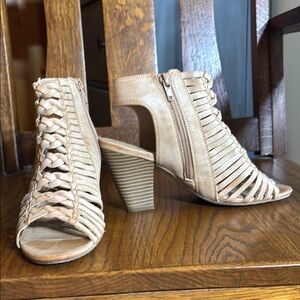 Women's Tan Strappy Heeled Sandals